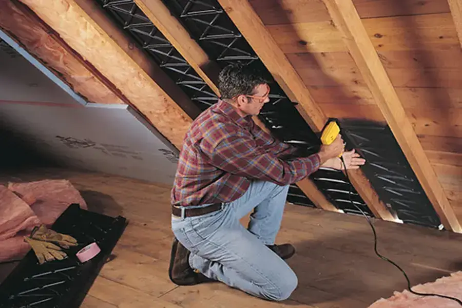 عایق زیر شیروانی