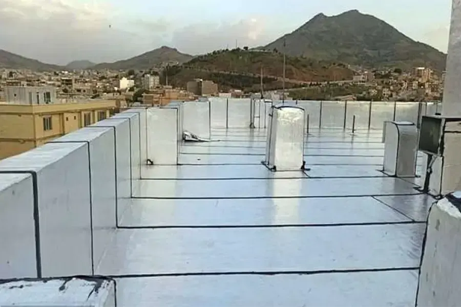 پشت بام عایق شده